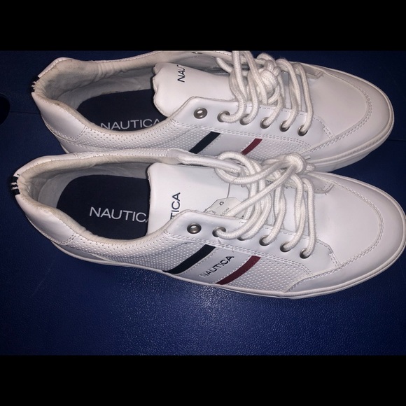 nautica tennis shoes white